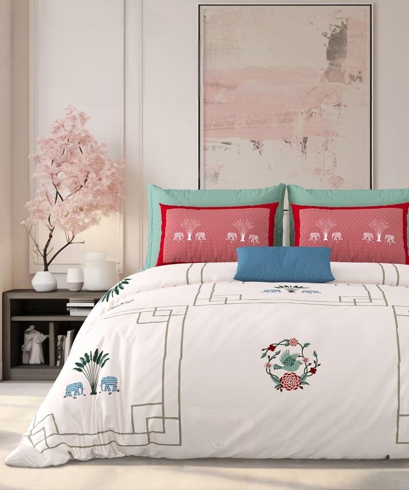 MILKY WHITE Double Bedsheet