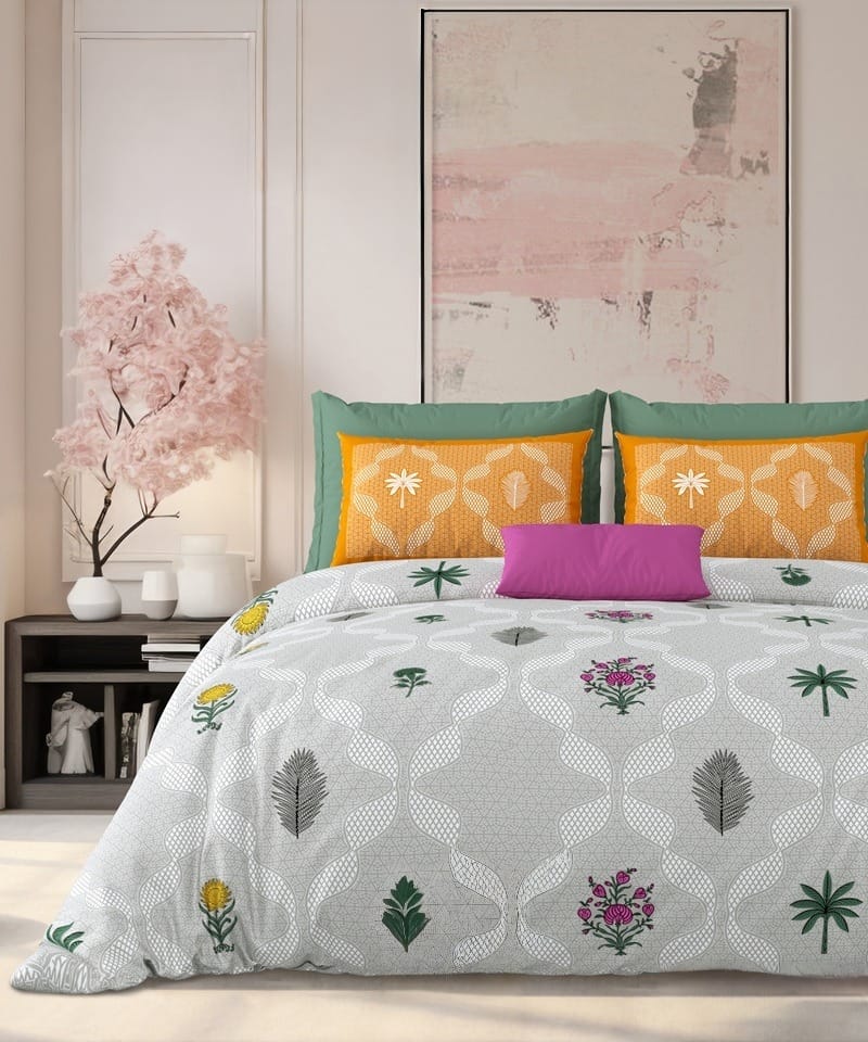 MILKY WHITE Double Bedsheet