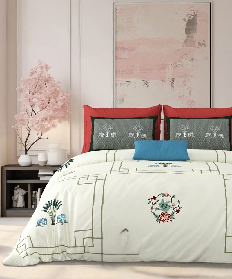 MILKY WHITE Double Bedsheet